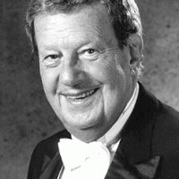 Mariano Mores
