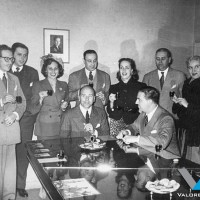 Presidencia Sociedad de Locutores Carlos A. Taquini, Miguel Posse, Adolfo Salinas, Jaime Font Saravia, Daniel Alfonso Luro (turf) y último Alfredo Jisbert (loc. noticiero)